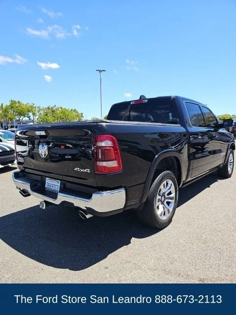 Used 2022 Diamond Black Ram Limited image 8