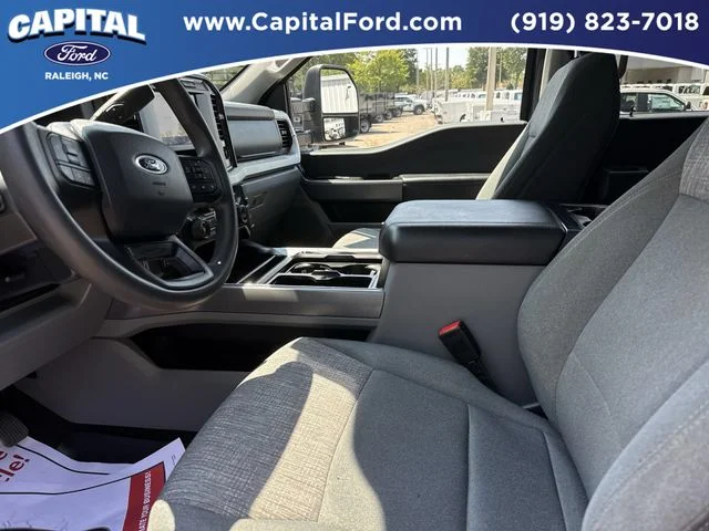 Used 2024 Gray Ford XLT image 18