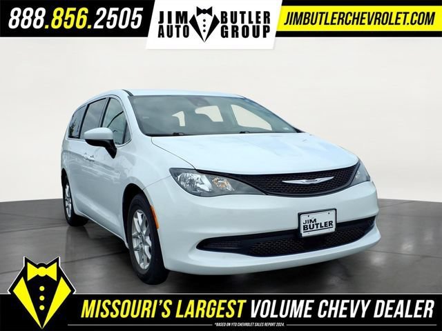 Used 2023  Chrysler LX image 27