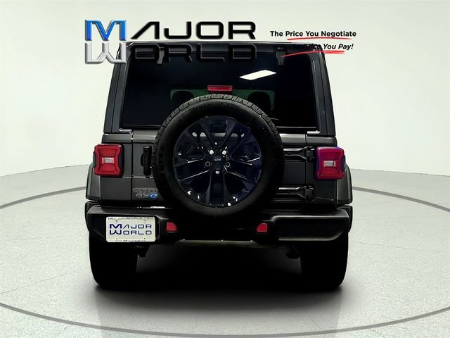 Used 2025 Gray Jeep Sahara 4xe image 6