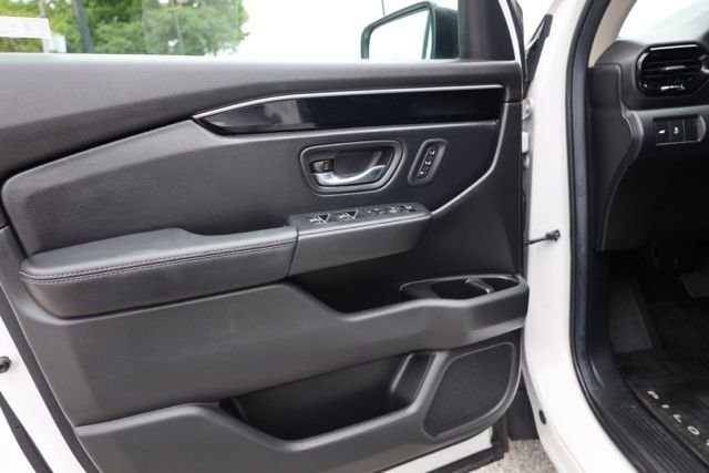Used 2025 Platinum White Pearl Honda EX-L image 23