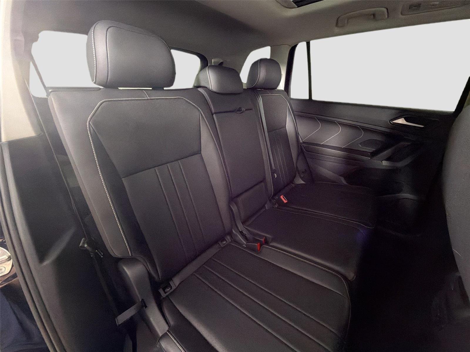 Certified Used 2023 Deep Black Pearl Volkswagen SE image 23