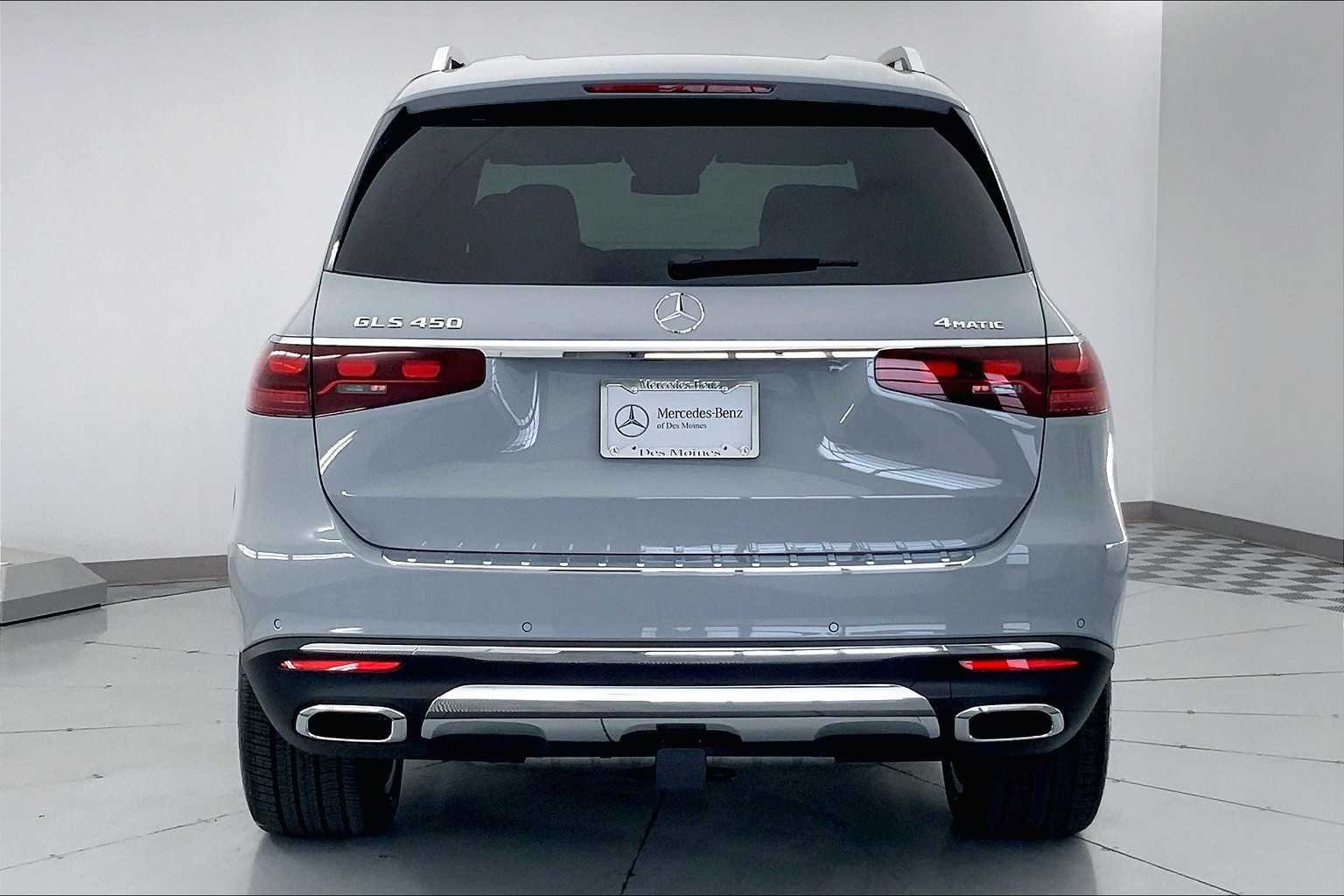 New 2025 MANUFAKTUR Alpine Grey Mercedes-Benz GLS 450 image 5