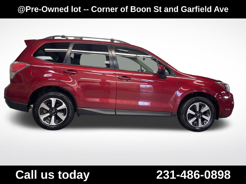Used 2018 Red Subaru 2.5i Premium image 7