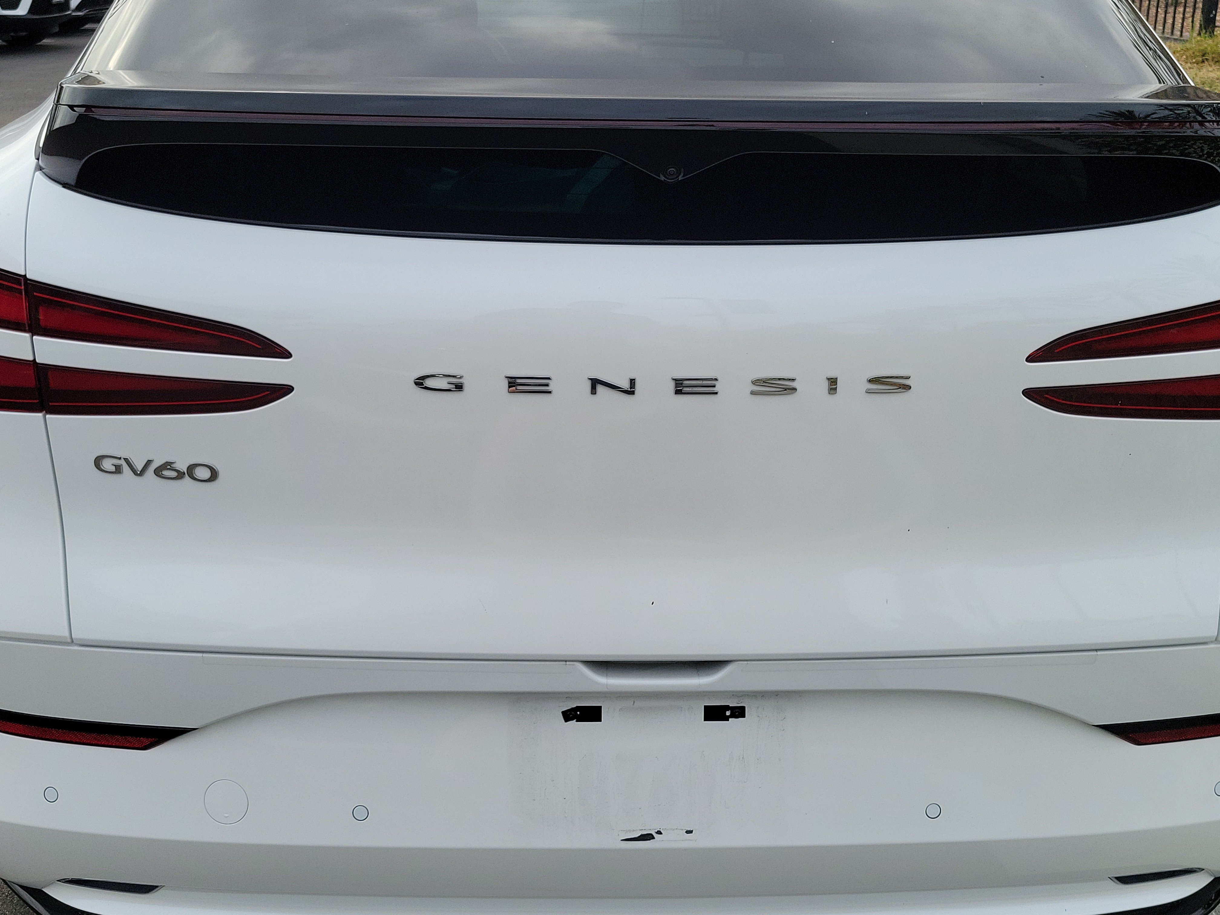 Certified Used 2026 Uyuni White Genesis Advanced 20 image 5