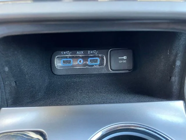 Used 2022 Sting-Gray Clearcoat Jeep Laredo X image 25
