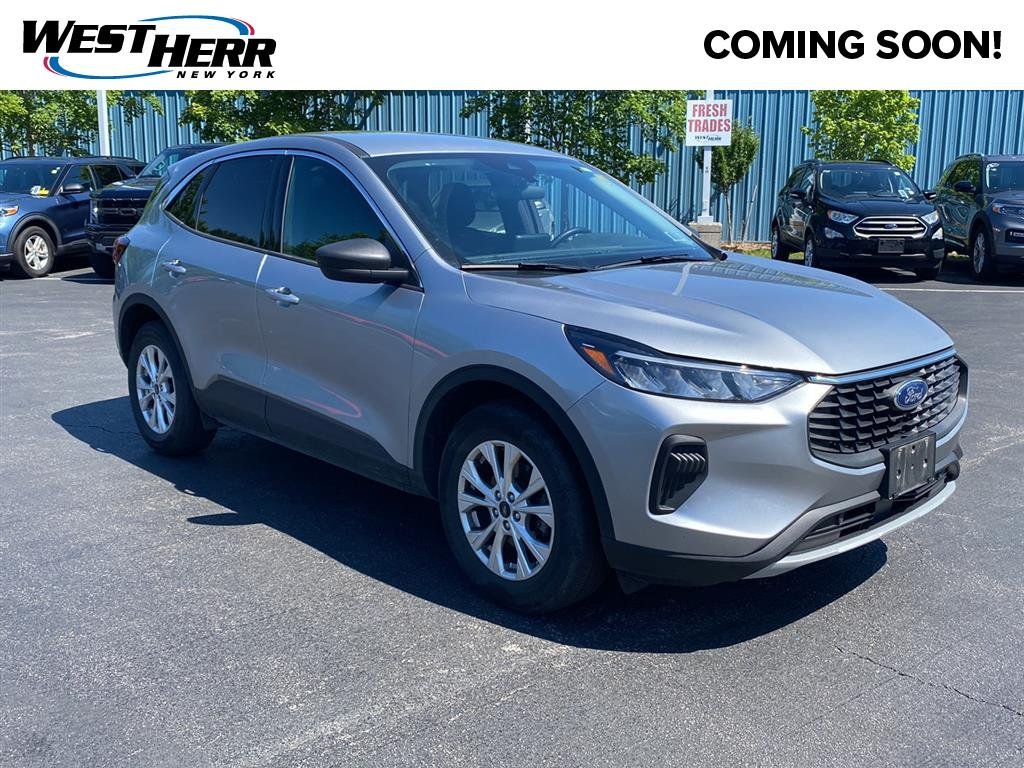 Used 2023 Iconic Silver Ford Active image 1