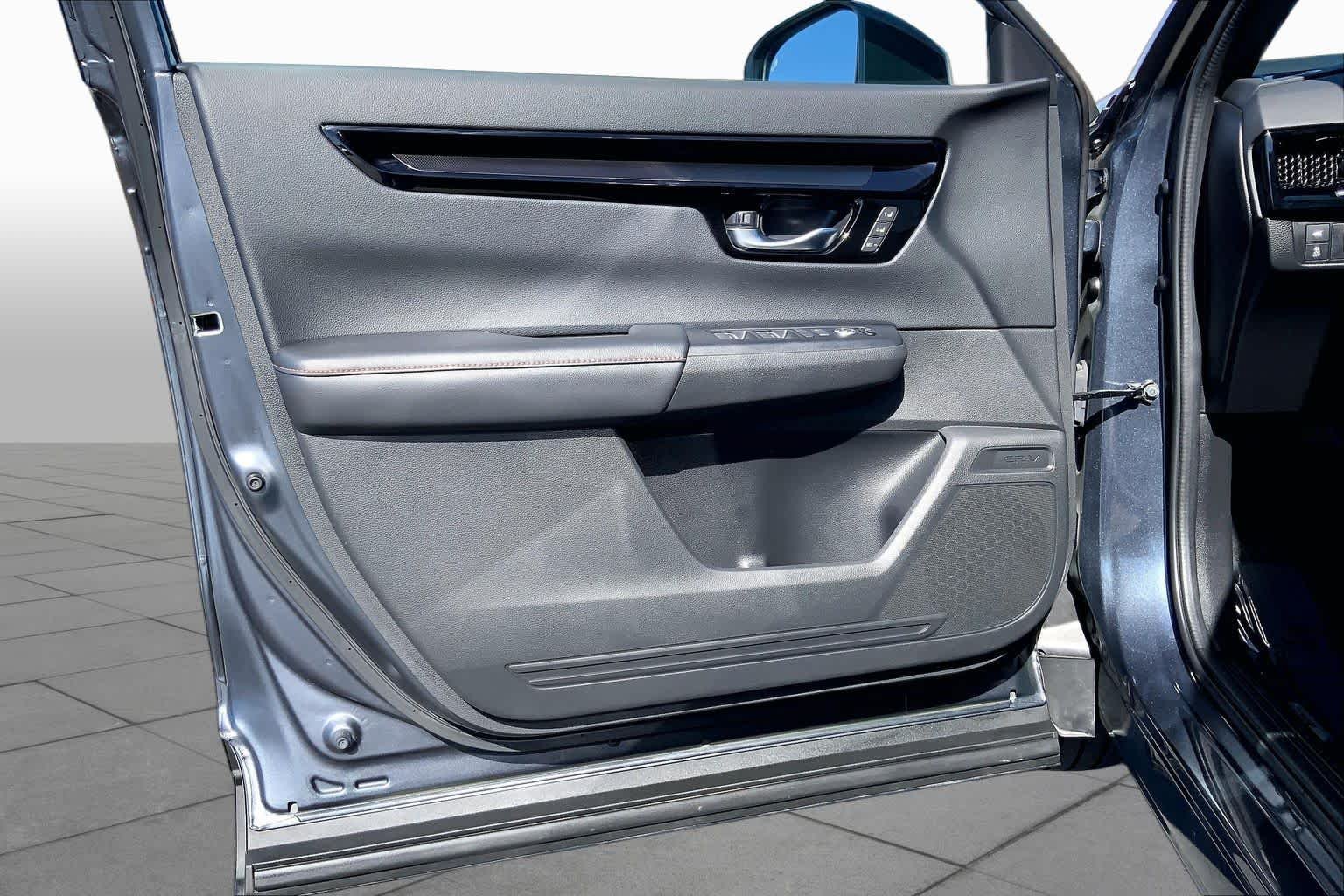 Used 2024 Meteorite Gray Metallic Honda Sport Touring image 25