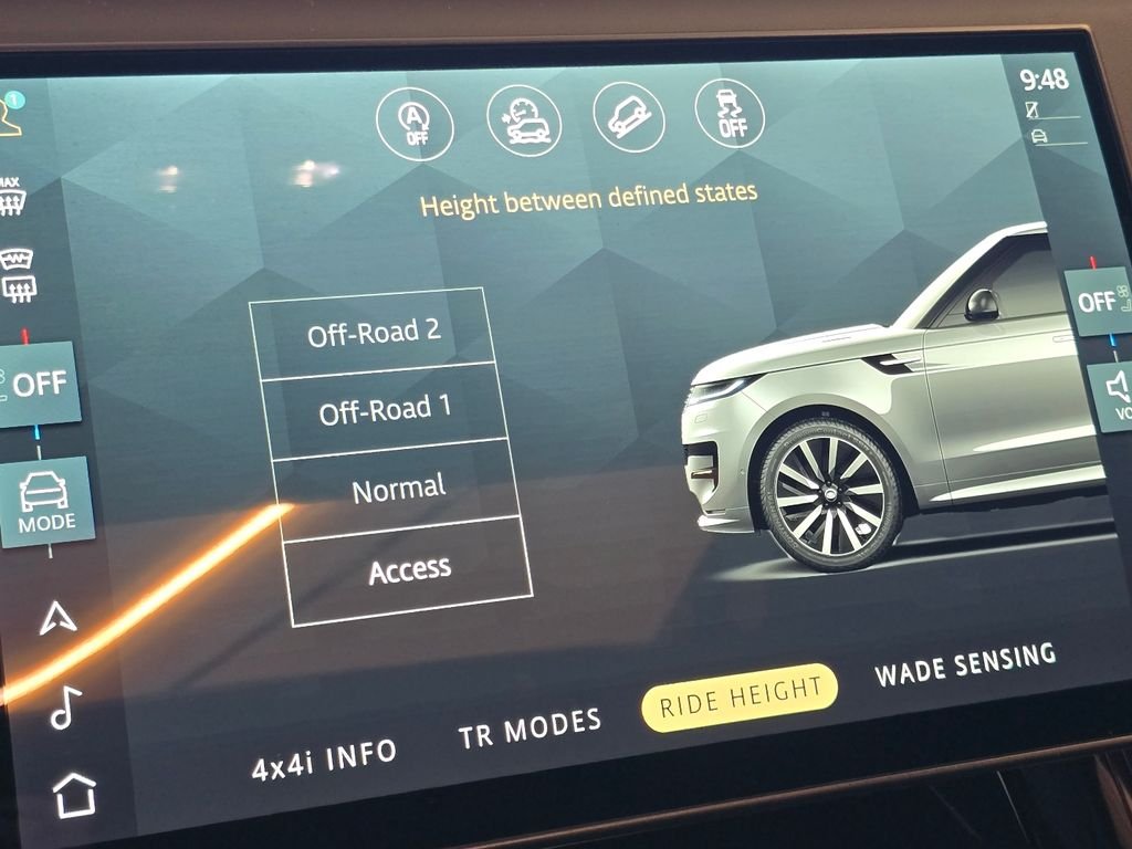 New 2026 Borasco Grey Land Rover se image 14