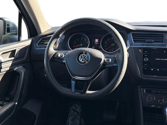 Used 2020 Silver Volkswagen 2.0T SE image 15