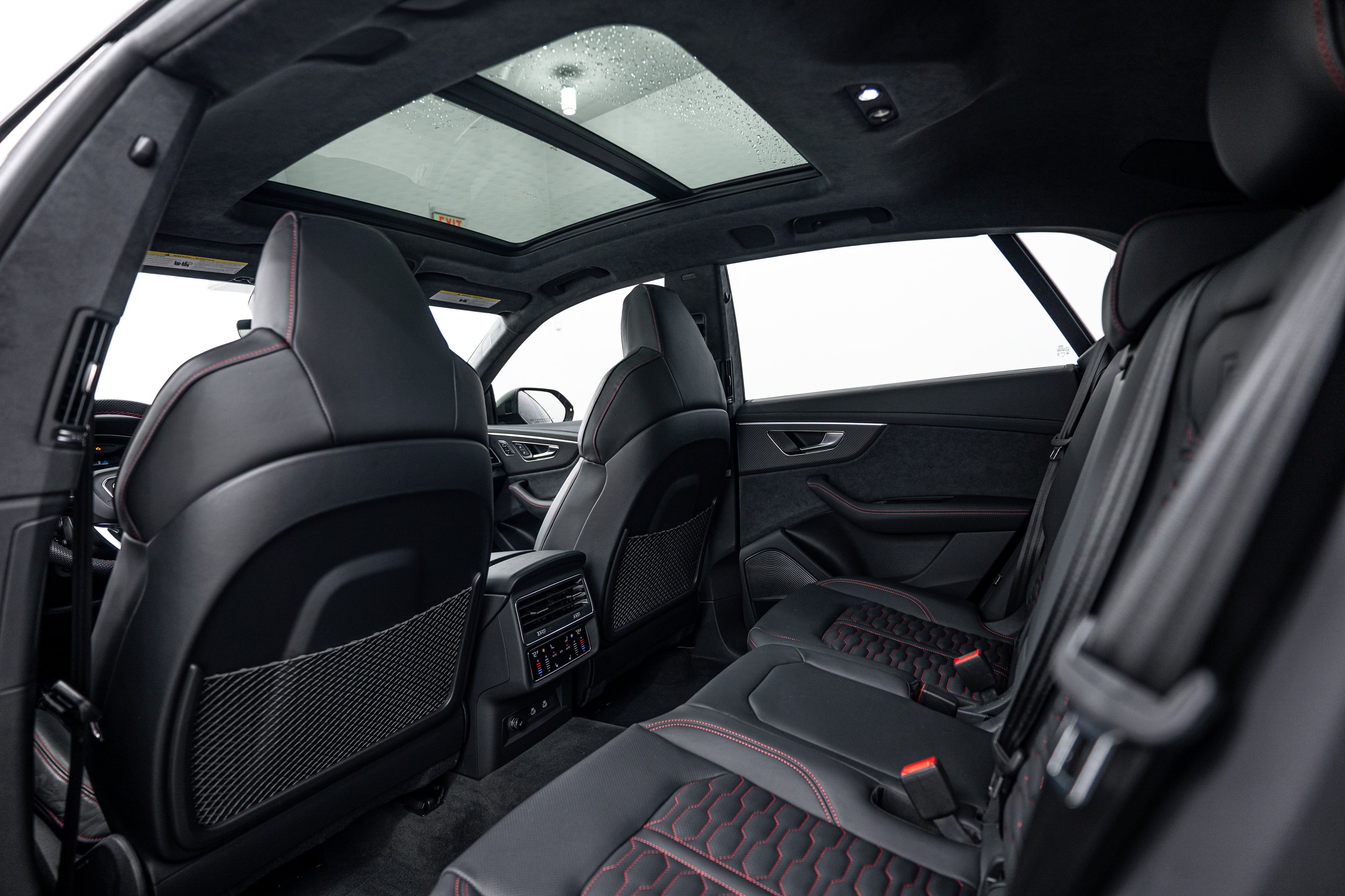 2025 Audi RS Q8 Base - Photo 26