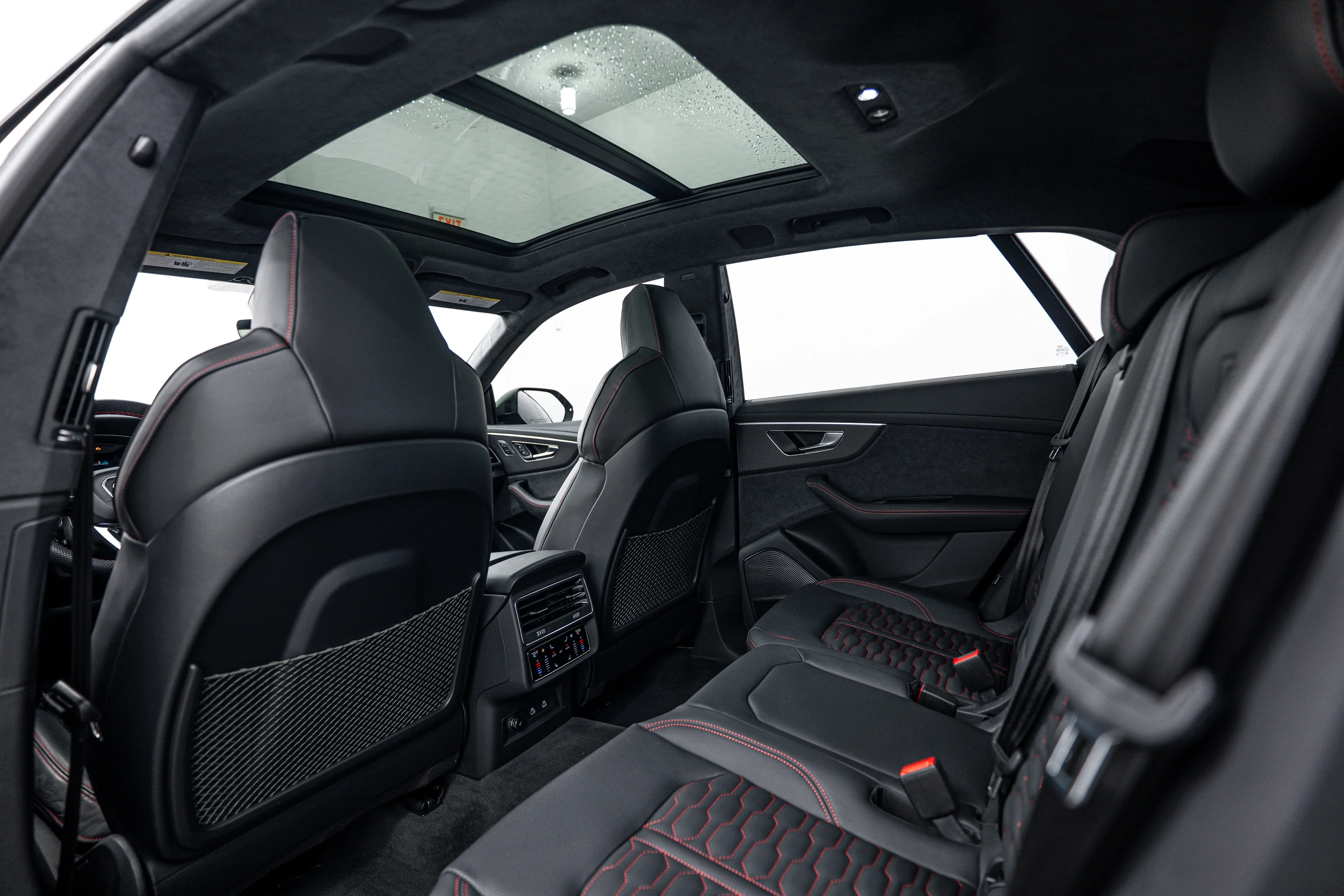 2025 Audi RS Q8 Base - Photo 26