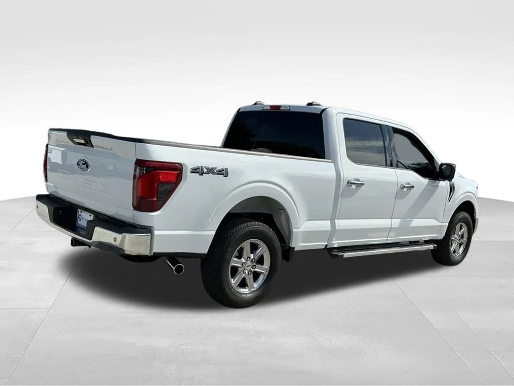 Used 2024  Ford XLT image 11