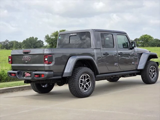 New 2026 Granite Crystal Metallic Clear-Coat Exterior Paint Jeep Rubicon image 3