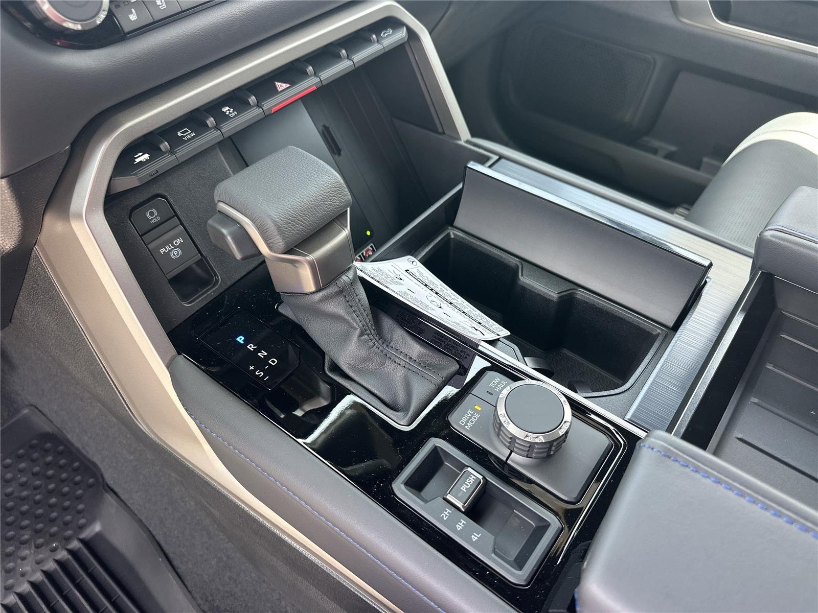 New 2026 Wind Chill Pearl <sup>1</sup> Toyota Tundra Platinum image 15