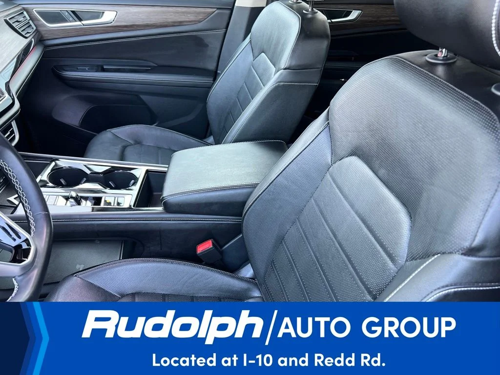 Used 2024 Black Volkswagen 2.0T SEL image 9