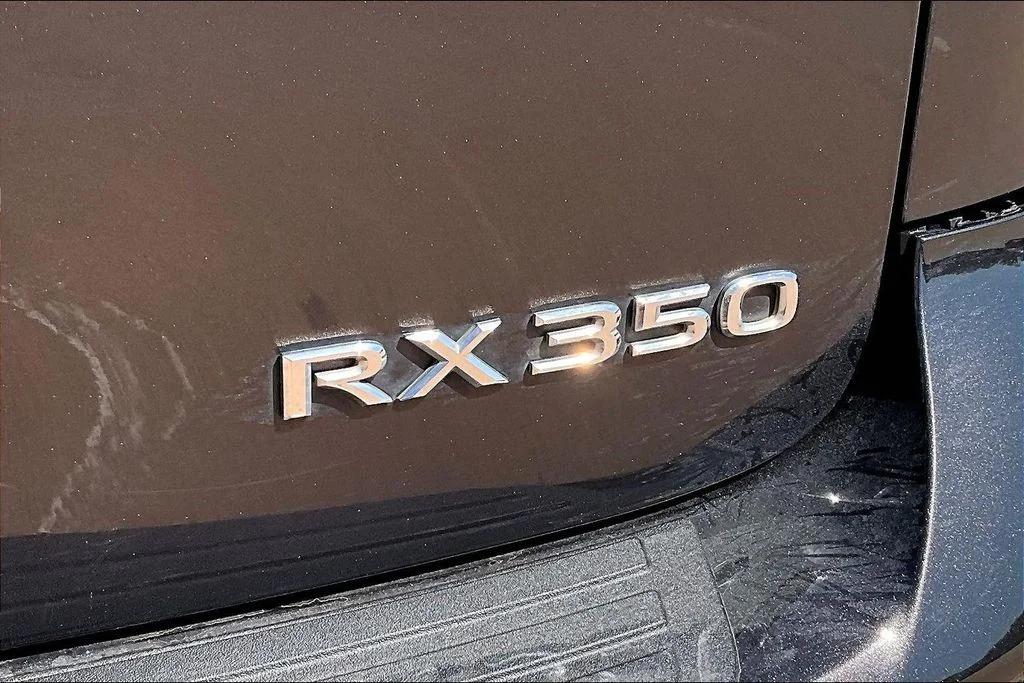 Used 2010  Lexus 350 image 28