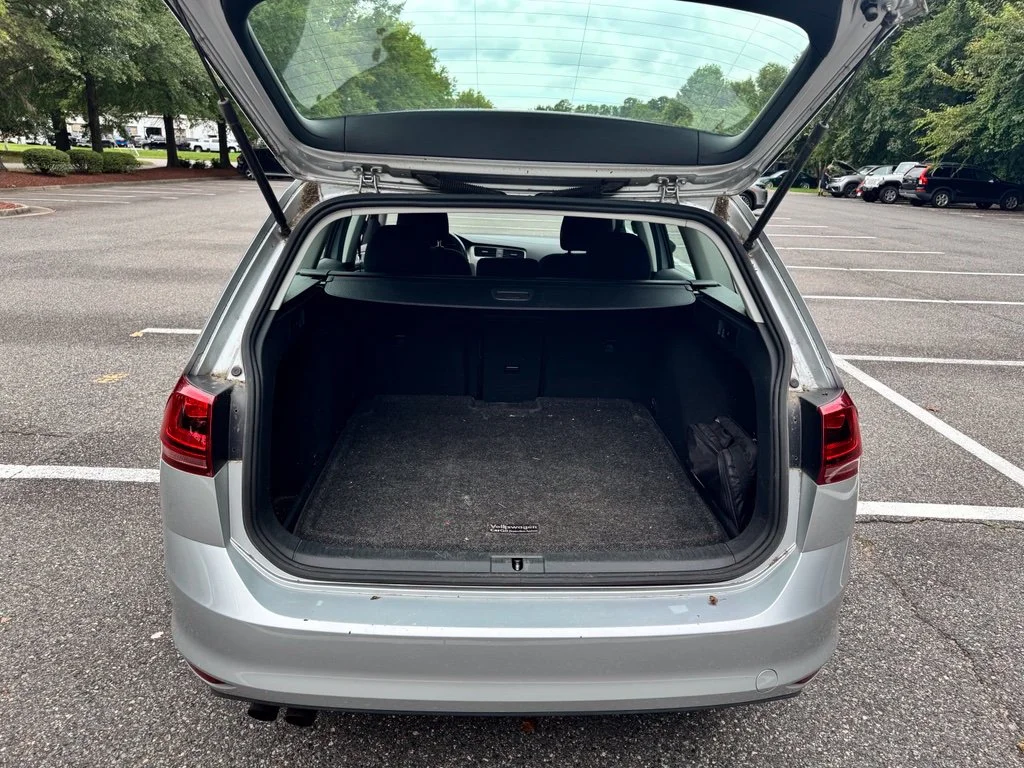 Used 2017 Silver Volkswagen S image 18
