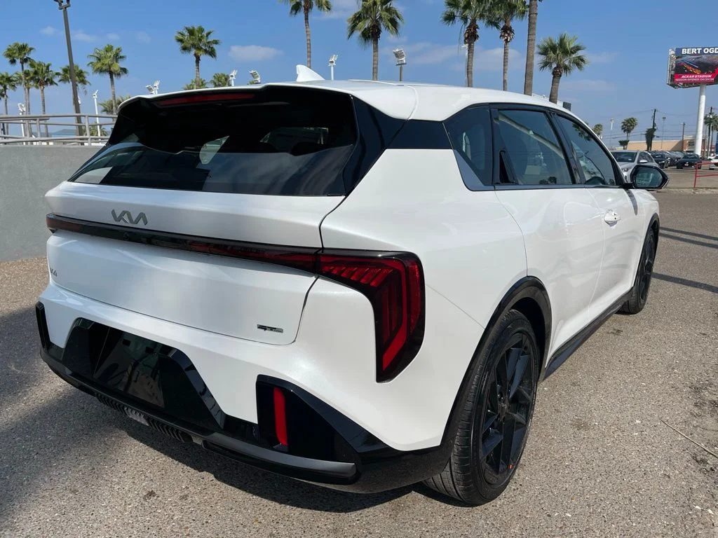 New 2026 White Kia GT-Line Turbo image 8