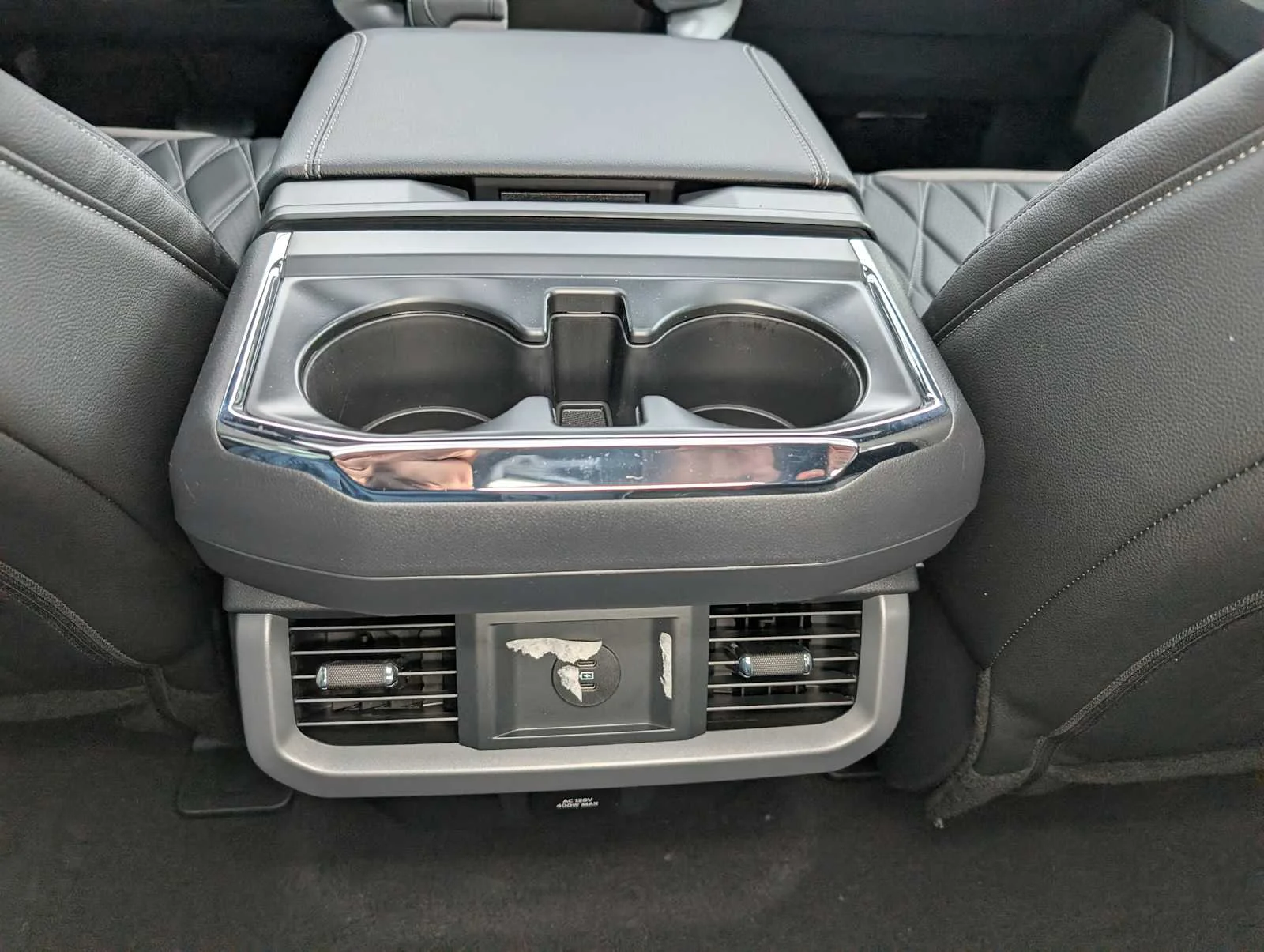 New 2026 Agate Black Metallic Ford XLT image 18