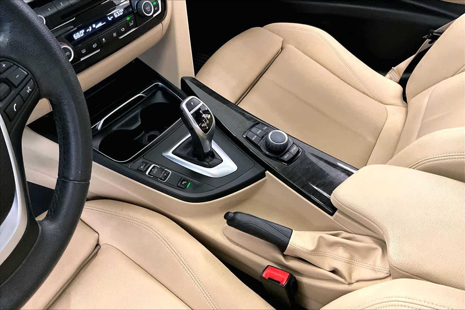 Used 2018 Glacier Silver Metallic BMW 330i image 15
