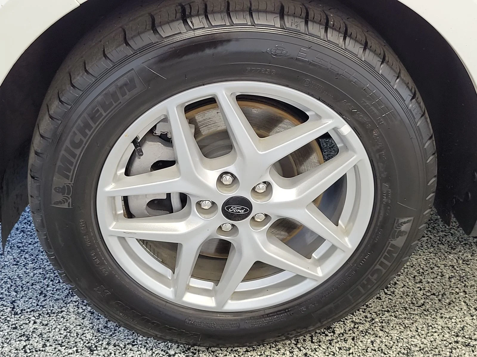 Used 2024 White Ford SEL image 5