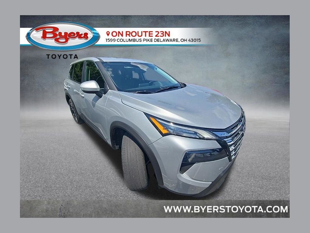 Used 2025 Brilliant Silver Metallic Nissan SV image 1
