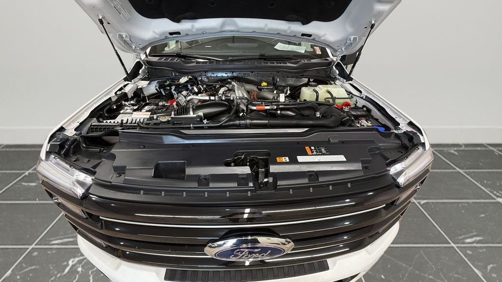 Used 2025 White Ford Platinum image 25