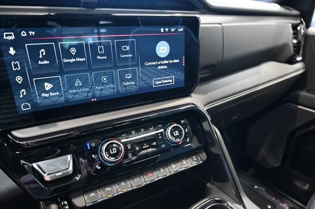 2025 GMC Sierra 1500 AT4X - Photo 19