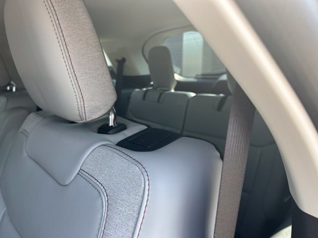 New 2026 Gray Ford Active image 15