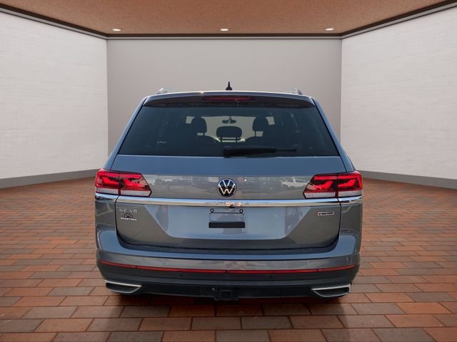 Used 2022 Platinum Gray Metallic Volkswagen 3.6L V6 SE w/Technology image 7