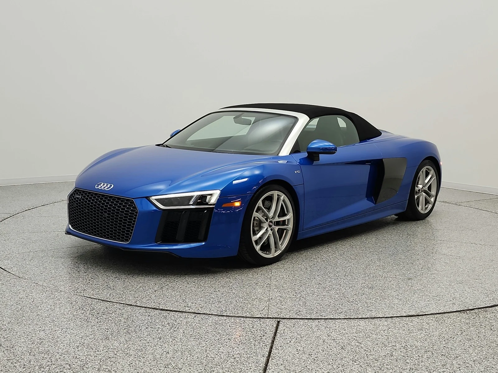 Used 2017 Ara Blue Crystal Effect/Black Roof Audi V10 image 21