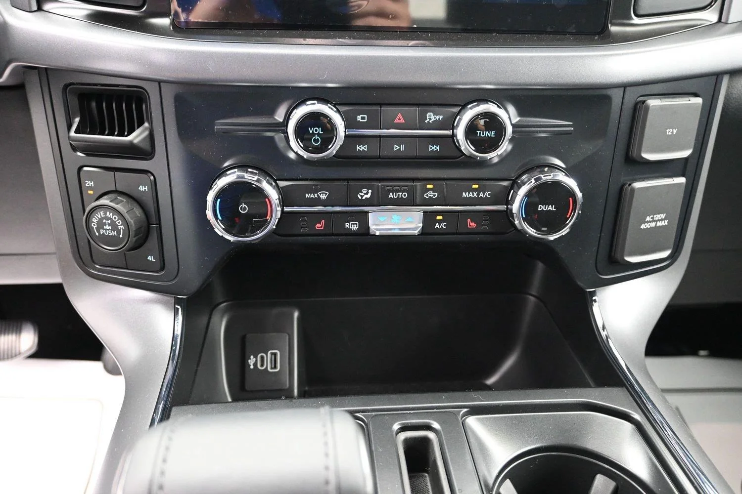 2026 Ford F-150 XLT - Photo 32