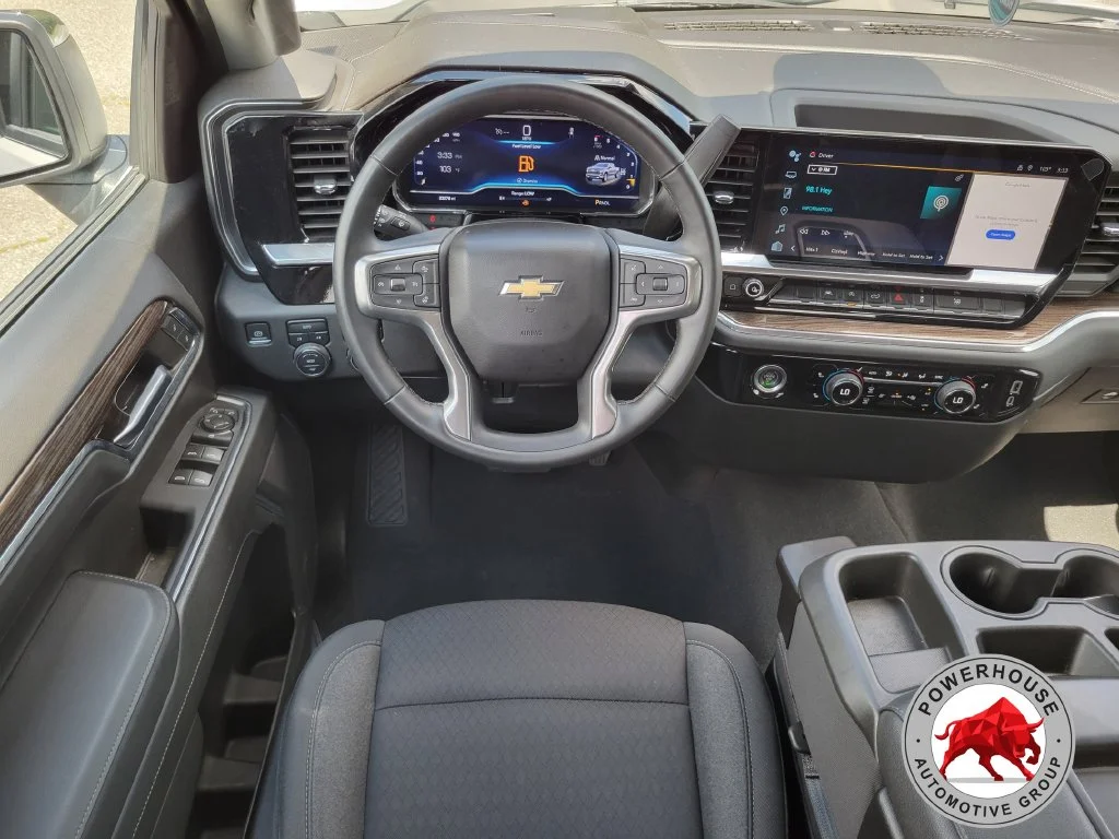 Used 2023 White Chevrolet LT image 19