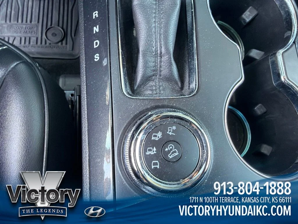 Used 2018 Black Ford Platinum image 14