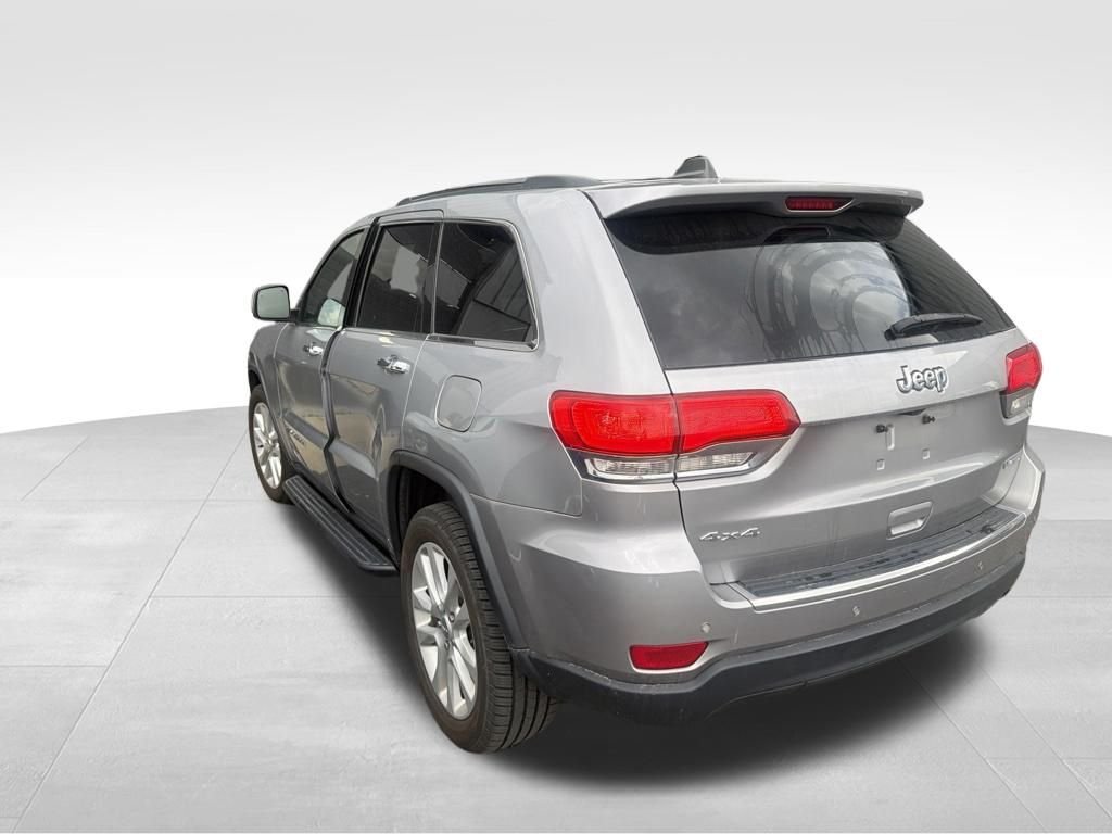 Used 2017 Silver Jeep Limited image 2