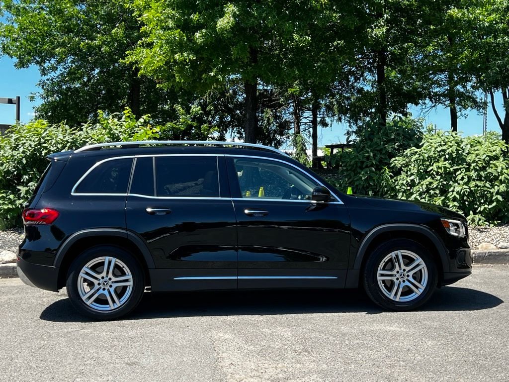 Certified Used 2022 Black Mercedes-Benz GLB 250 image 4