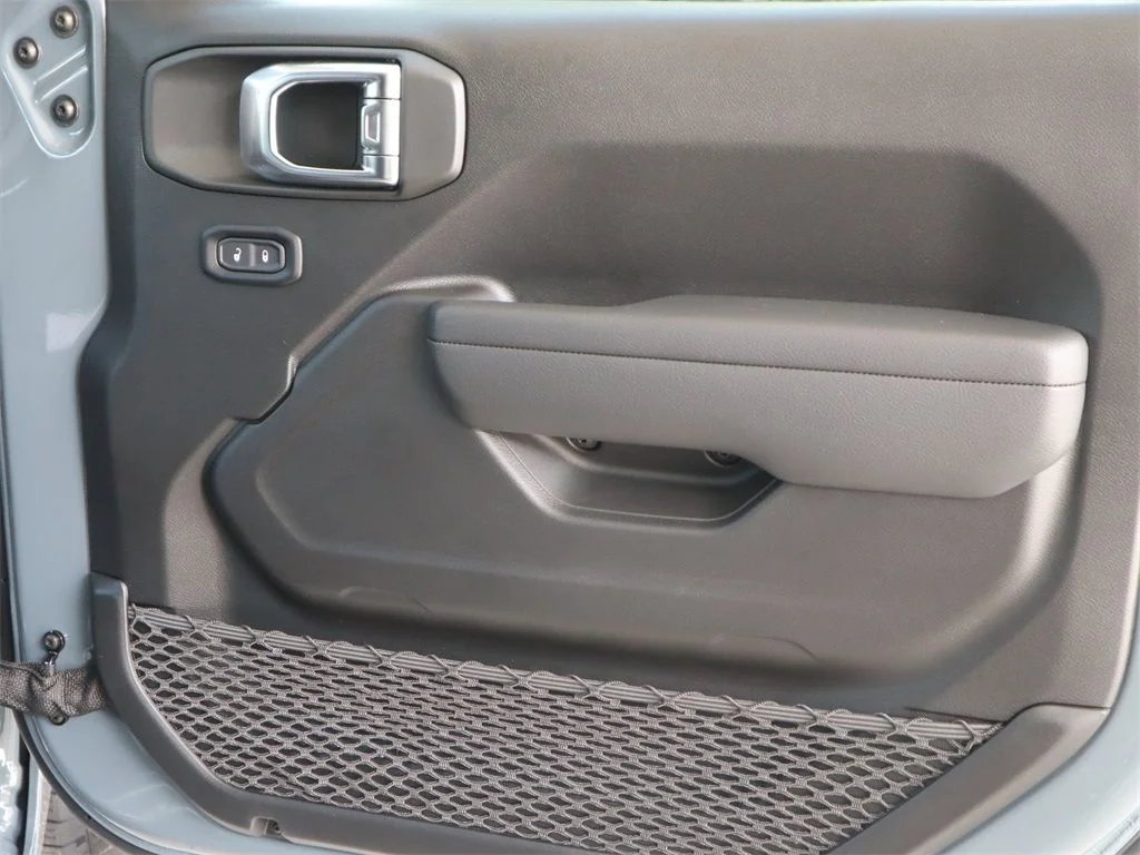2025 Jeep Wrangler 2-Door Sport S - Photo 22