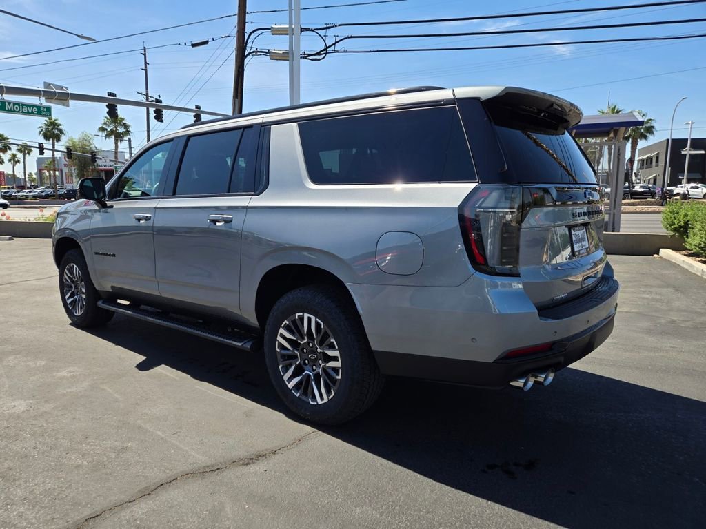 2026 Chevrolet Suburban Z71 - Photo 3