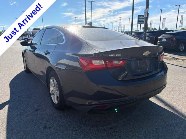 Used 2022 Gray Chevrolet LS image 5