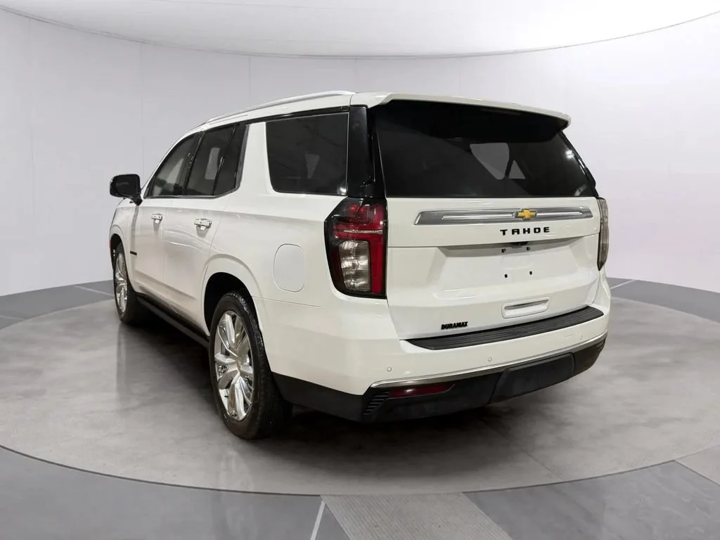 Used 2024 Summit White Chevrolet High Country image 5