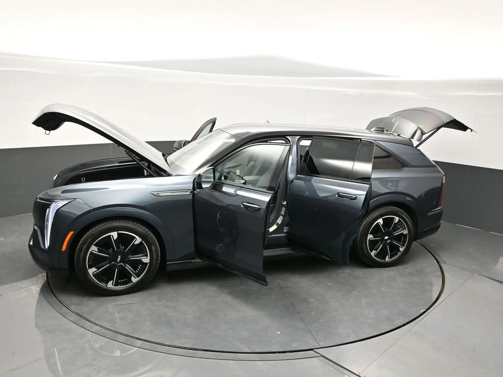 Used 2026 Black Cadillac Premium Sport image 43