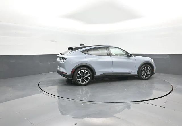 New 2026 Glacier Gray Metallic Tri-coat Ford Select image 8