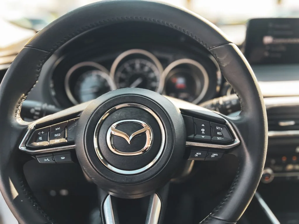 Used 2022 White Mazda Touring image 20