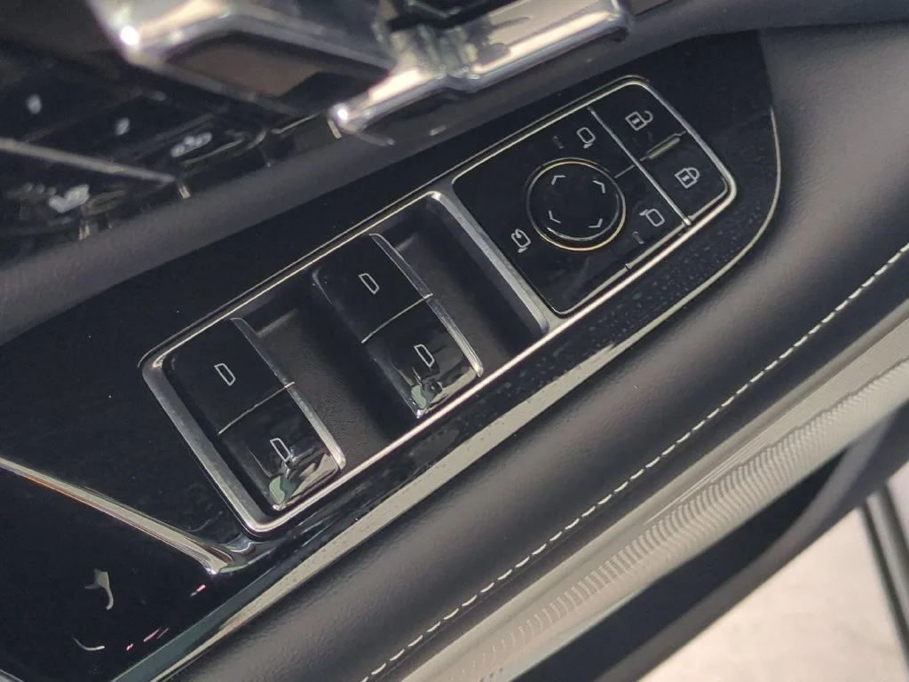 2026 Cadillac OPTIQ Premium Sport - Photo 27