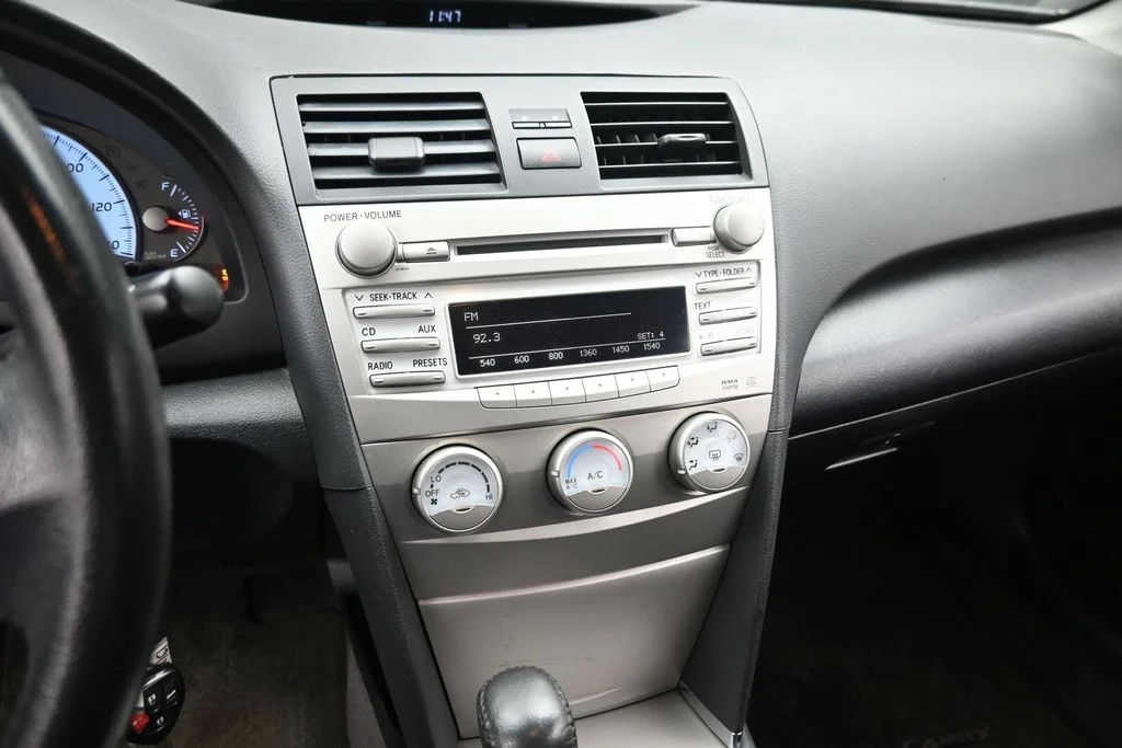 Used 2011 Gray Toyota SE image 19