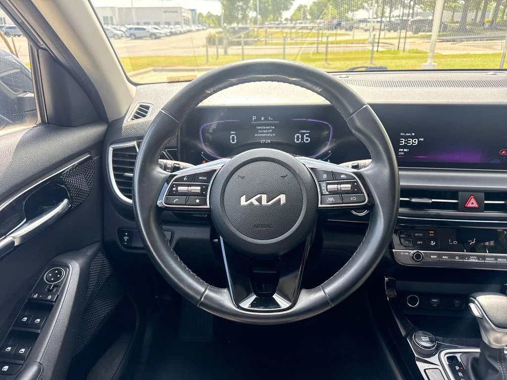 2025 Kia Seltos S - Photo 19