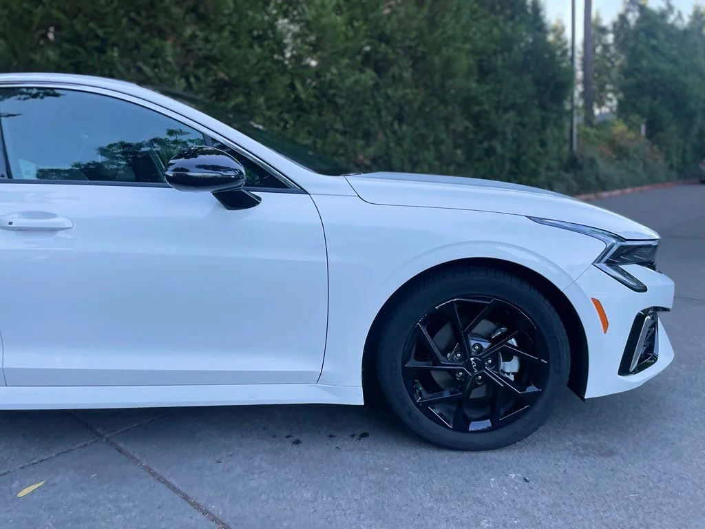 Used 2022 Wolf Gray Kia GT-Line image 2