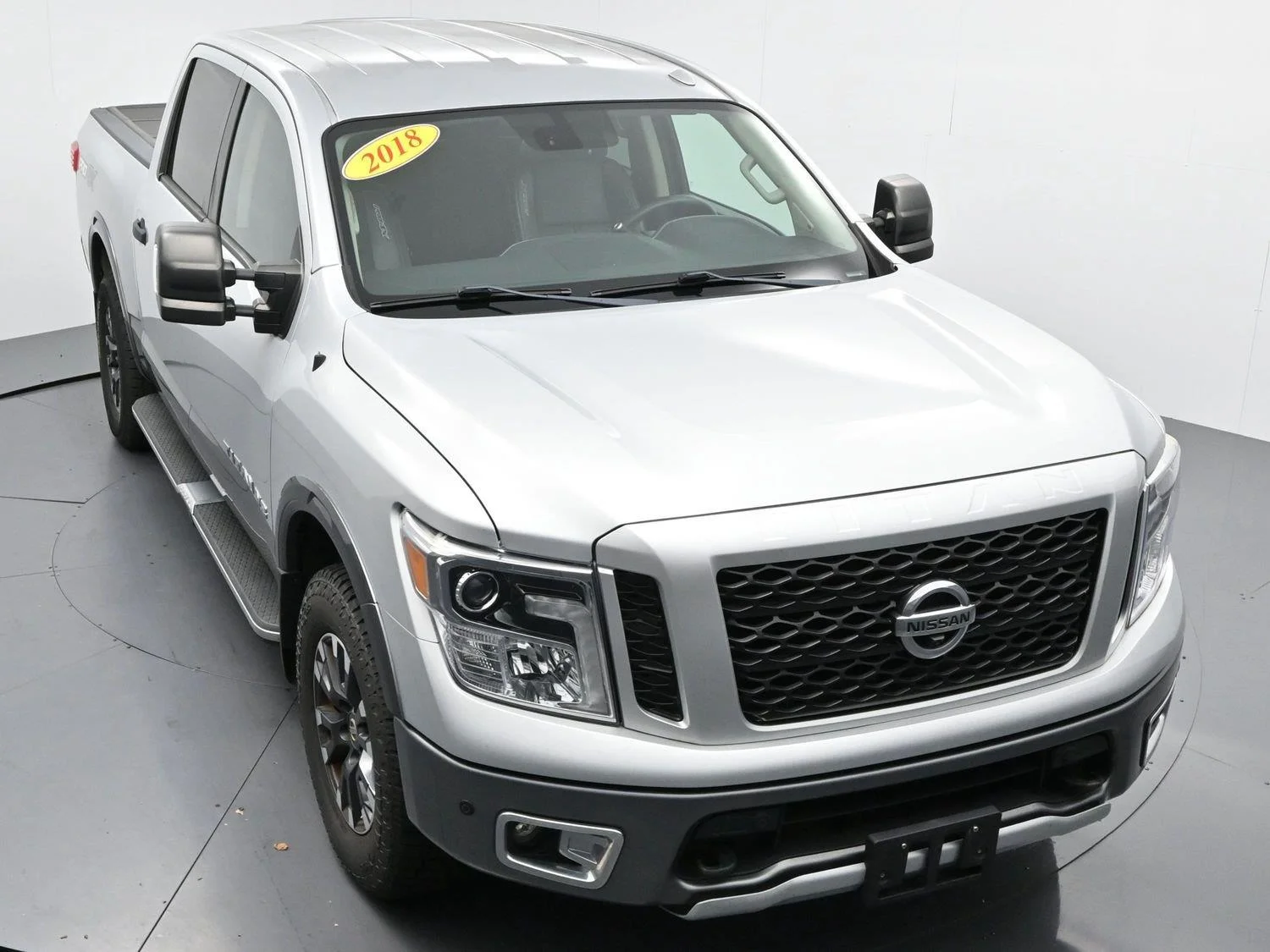 Used 2018 Brilliant Silver Nissan PRO-4X image 42
