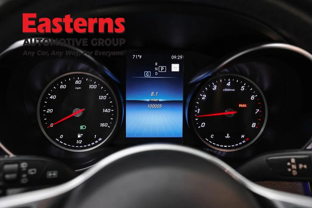 Used 2020 White Mercedes-Benz GLC 300 image 17
